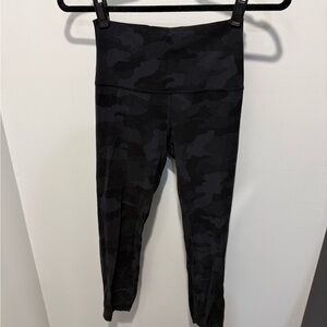 Lululemon Camouflage Leggings 23’
